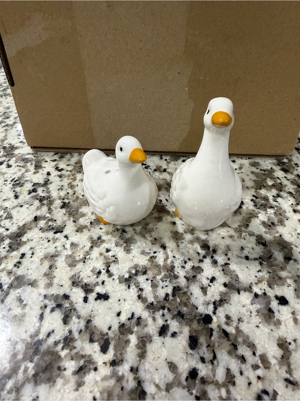 Pair of Ceramic Geese Salt & Pepper Shakers - White with Orange Beaks